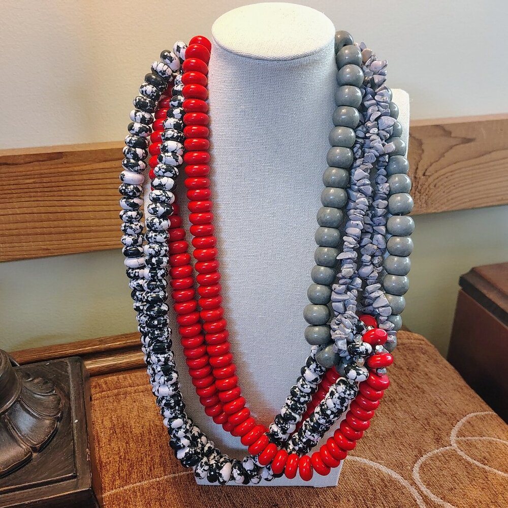 MOD SJ Sassy Jones Black White Gray White Tezra Stone Runway Chunky Necklace